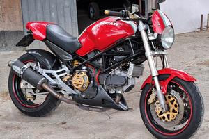 Ducati monster 900