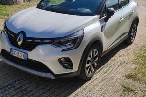 Renault Captur plug-in Hybrid 160cv