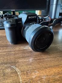 Fotocamera usata SONY A300 (DSLR-A300) + obiettivo