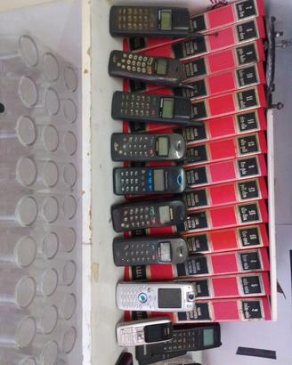 telefonici cellulari anni novanta  16 pezzi 