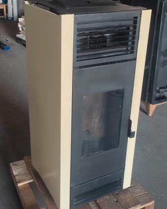 Stufa a pellet canalizzata 12 kW 
