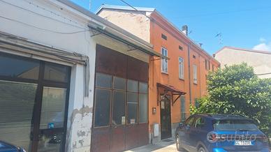 Casa a schiera+magazzino nel Comune di Quistello