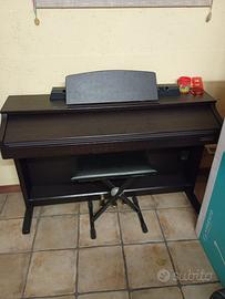 Pianoforte digitale ORLA CDP10, con sgabello