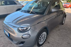Fiat 500 500e Berlina 23,8 kWh Action