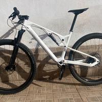 ROCKRIDERB Mtb RACE 900 RR full carbon
