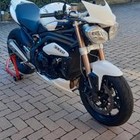 Triumph Speed Triple 1050 - 2011