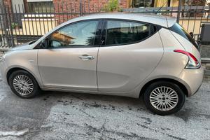 Lancia Y 2012