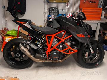 KTM SUPERDUKE 1290 R