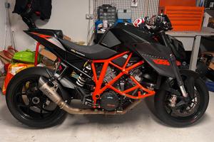 KTM SUPERDUKE 1290 R
