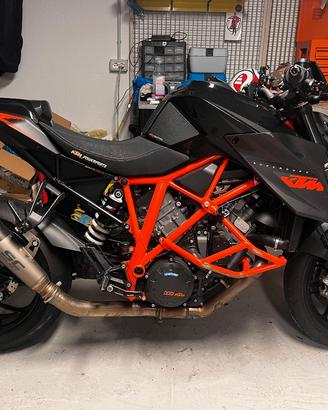 KTM SUPERDUKE 1290 R