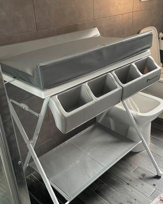 Bagnetto con fasciatoio pieghevole