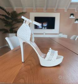 Sandali Guess tg.37