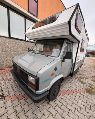 Camper d’epoca restaurato