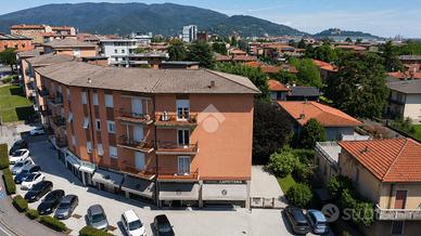 3 LOCALI A BRESCIA