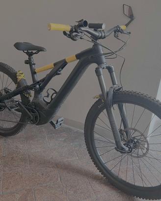 Specialized Turbo Levo '22
