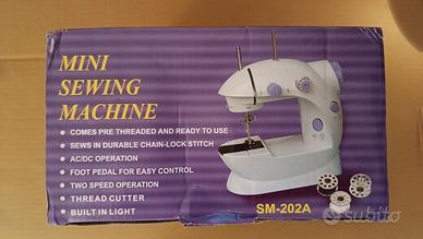 MINI MACCHINA PER CUCIRE