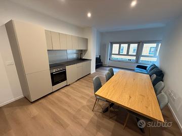 Stanza singola arredata