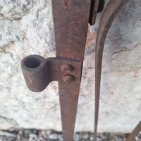 Cancello antico ad un'anta in ferro battuto 