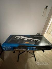 Tastiera YAMAHA PSR-E363 + supporto regolabile