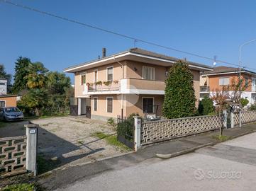 VILLA SINGOLA A MARENE