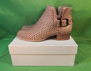 Stivaletto traforato marca Barca – taglia 39