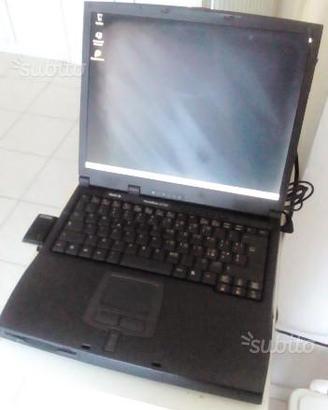 Pc Portatile Travelmate 527TXV (ricambi) + borsa +
