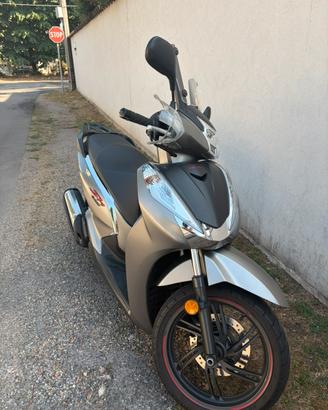 Honda sh 300