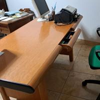 Divano letto e scrivania 