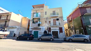 MONOLOCALE A MARGHERITA DI SAVOIA