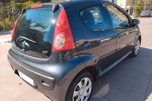 PEUGEOT 107 DESIR 5 PORTE CON GARANZIA