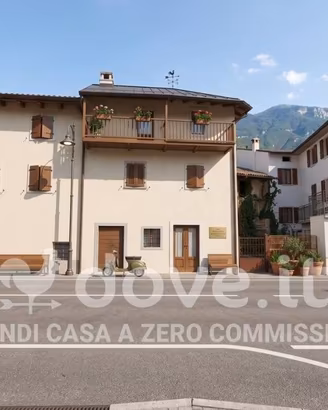 Rustico / Casale di 90 m² con più di 5 locali a Do