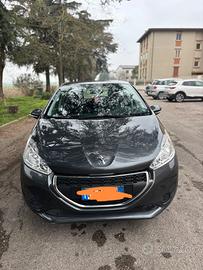 Peugeot 208 1.2 benzina