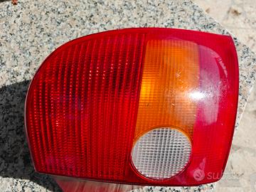 FARO RETROMARCIA FIAT PALIO 