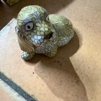 statuette in smalto cloisonné  e frutta in marmo