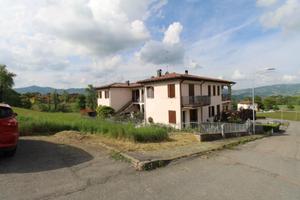 3 LOCALI A TOANO