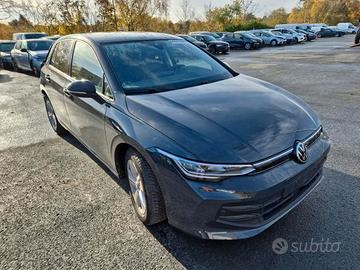 Volkswagen Golf 2024 Hybrid