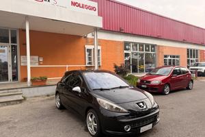 Peugeot 207 1.6 THP 150CV CC Féline