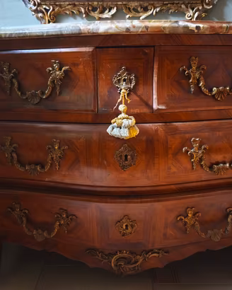 Pregiato Comò LUIGI XV cassettone  piano in marmo