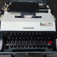 Macchina da scrivere