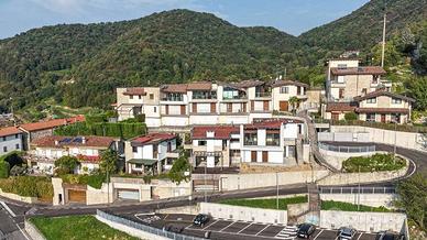 Villa di 210 m² con 5 locali e box auto doppio a P