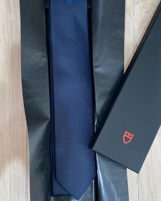 Tudor cravatta blu navy