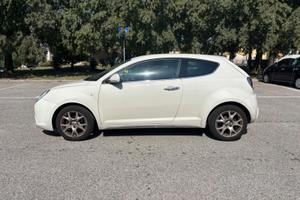 Alfa Romeo MiTo 1.4 8V 79 CV (58 kW)