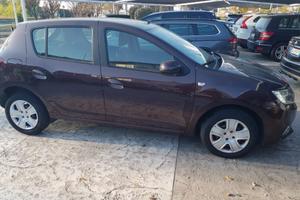 DACIA Sandero 1.5 dCi 8V 75CV Start&Stop Lauréat