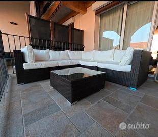 Salotto da giardino 5 posti con tavolino in vetro