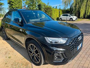 Audi Q5 Sportback 40 2.0 tdi mhev 12V S line Plus