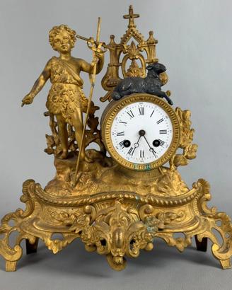 Antico orologio meccanico da tavolo