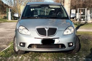 lancia ypsilon 2010