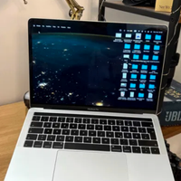 Macbook Pro con TouchBar, batteria nuova