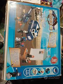 Squadra Speciale Polizia SWAT con Prigione