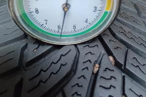 2 Gomme SEMINUOVE 185/65-15 Ceat Winter Drive ms